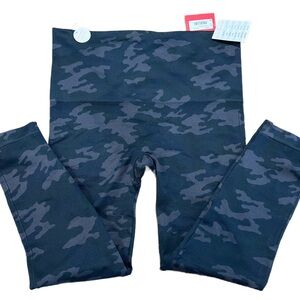Camo Spanx leggings size large